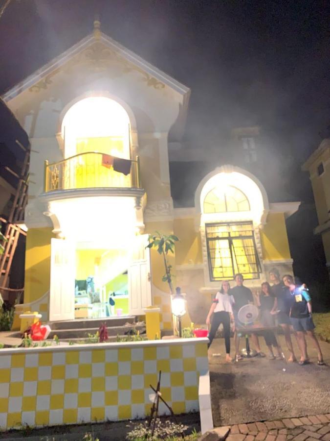 Villa Wubao Kota Bunga 3 Kamar Harga Budget Cinengangirang Екстериор снимка